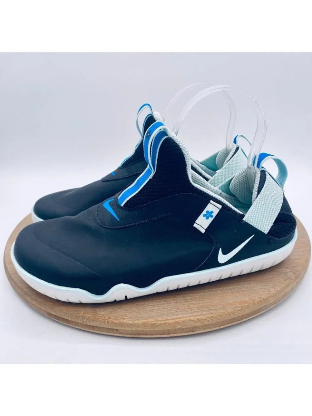 Nike Air Zoom Pulse Mens Shoes 7 Black Blue Athletic Nursing Sneakers